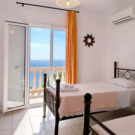 Kleismata Sleeps 6 *
