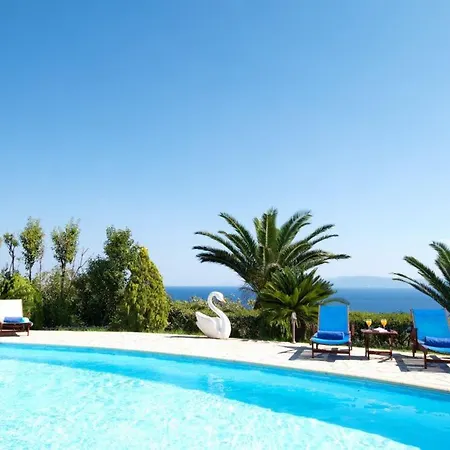 Kleismata Sleeps 6 *