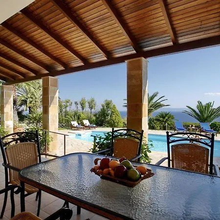 Kleismata Sleeps 6